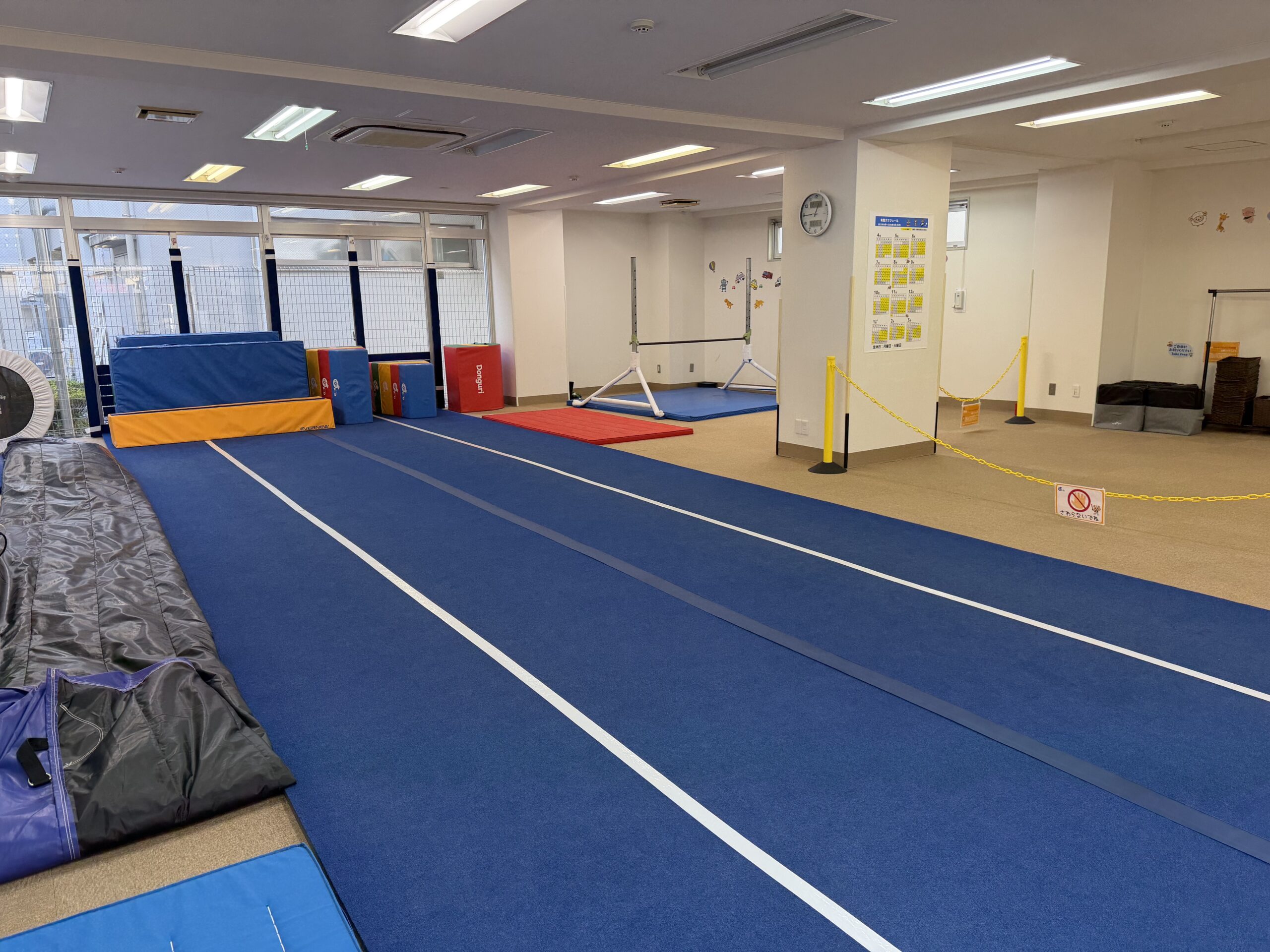 店舗内全体荻窪店