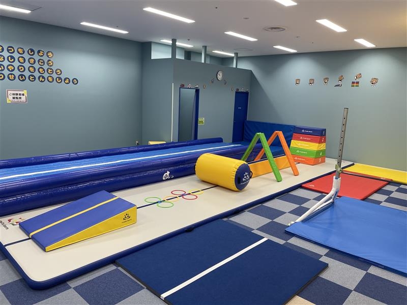 店舗内全体エミテラス所沢店