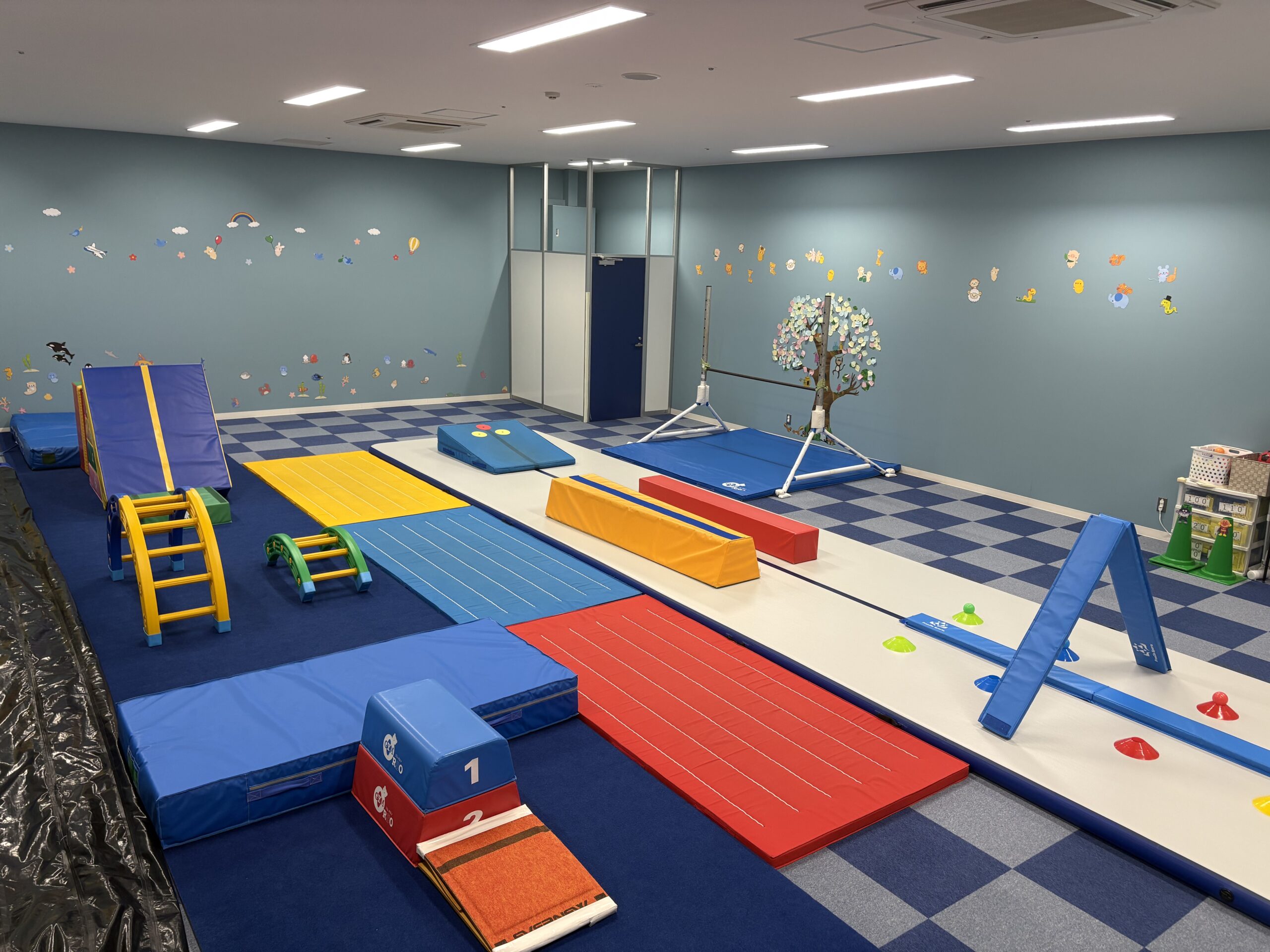 店舗内全体イオンタウン吉川美南店