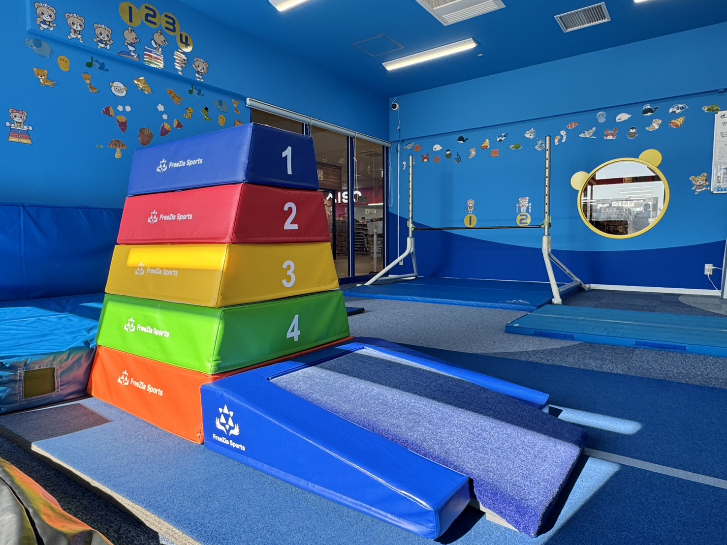 跳び箱TOBU-icourt店