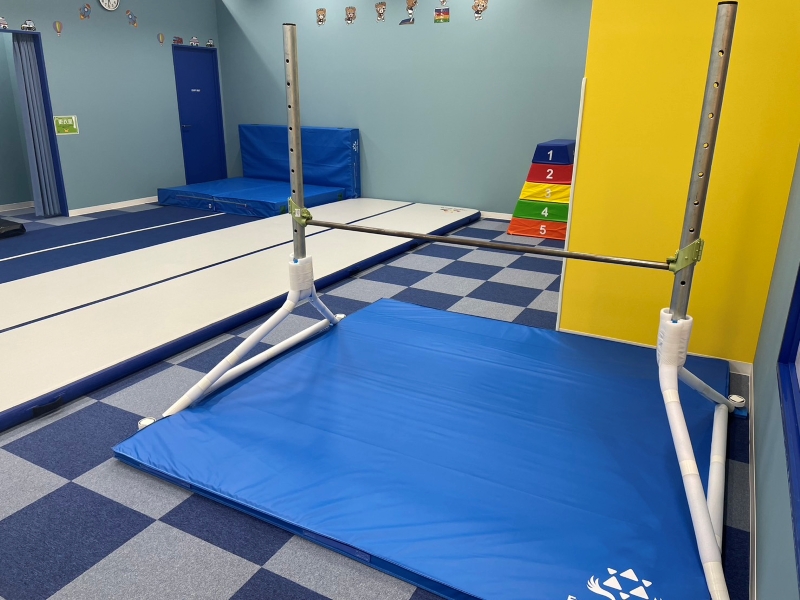 鉄棒エミテラス所沢店