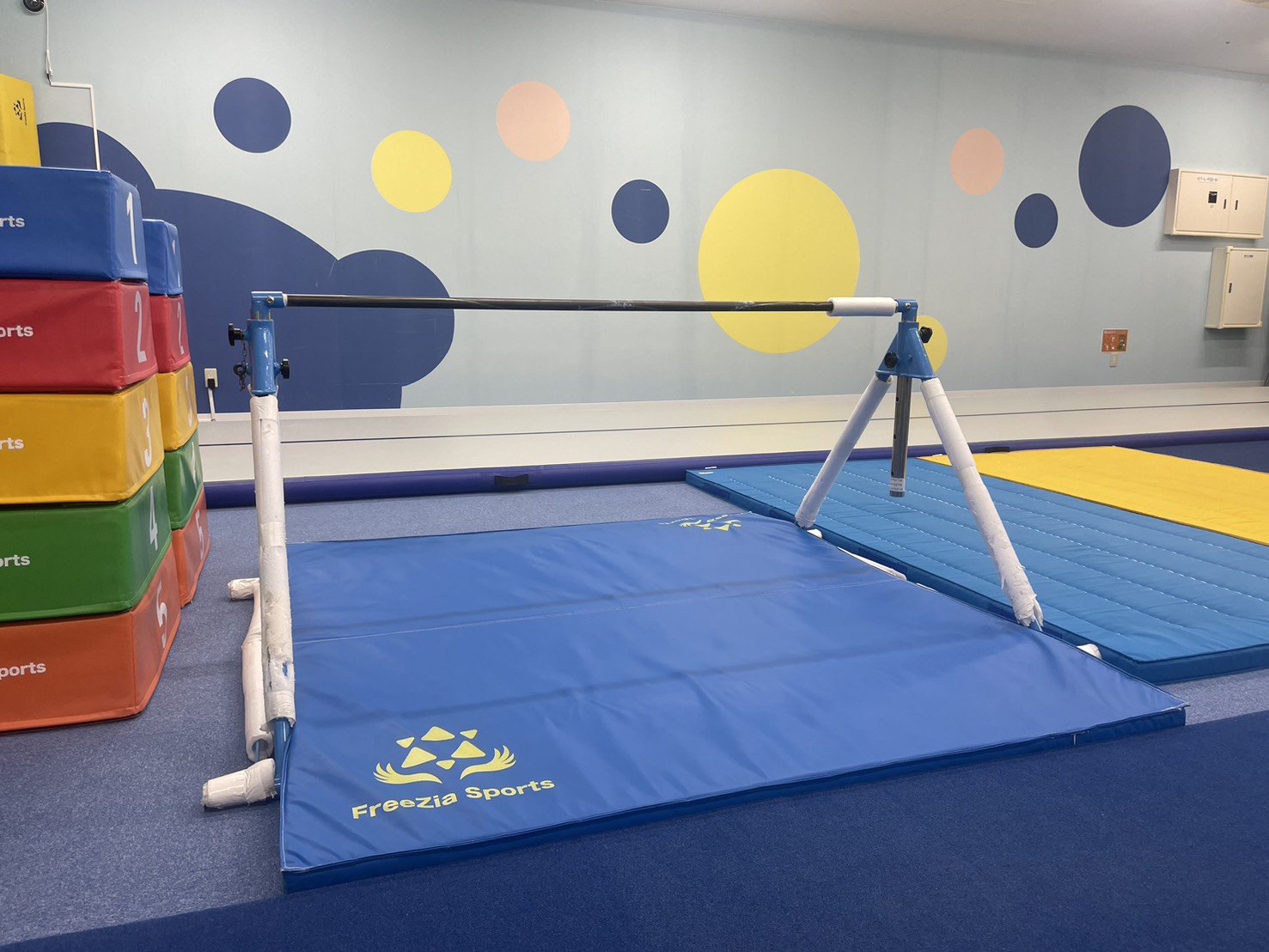 鉄棒代官山アドレス・ディセ店